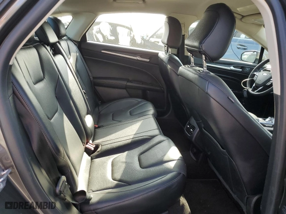 2020 Ford Fusion Plug-In Hybrid Titanium with VIN 3FA6P0SU1LR231764, listed as a Copart auction lot 48158494 with 45,436 mi miles. Bid and sale history available at carsss.com. Image 10.