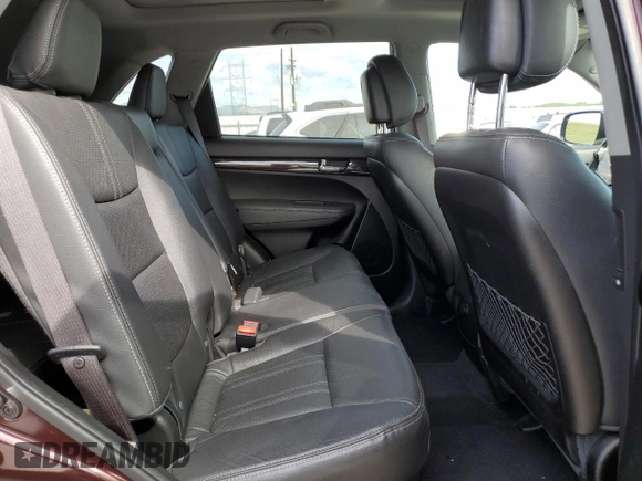 2013 Kia Sorento SX z VIN 5XYKWDA22DG389884, wystawiony jako Copart lot #58813735 z przebiegiem 101 567 mil mil oraz Szkoda całkowita • Salvage title. Historia ofert i sprzedaży dostępna na DreamBid. Obrazek 11.