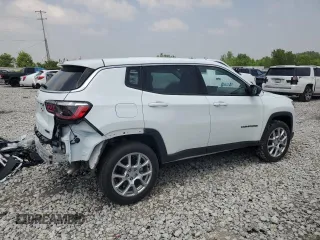 2024 Jeep Compass Latitude Lux with VIN 3C4NJDFN6RT600292, listed as a Copart auction lot 59290395 with 1,639 mi miles and Clean title. Bid and sale history available at DreamBid. Image 3.