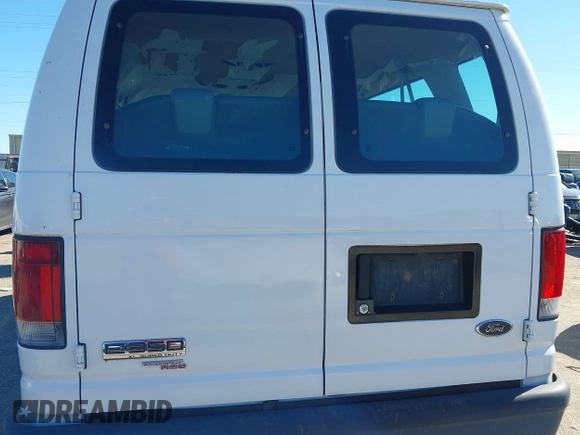 2008 Ford Econoline Passenger XL with VIN 1FBSS31L78DA03855, listed as a IAAI auction lot 40900794 with 989,635 mi miles and . Bid and sale history available at DreamBid. Image 16.
