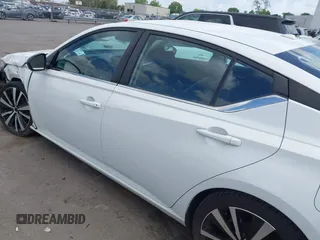 2021 Nissan Altima SR with VIN 1N4BL4CV8MN366334, listed as a IAAI auction lot 41960990 with 119,977 mi miles and . Bid and sale history available at carsss.com. Image 15.