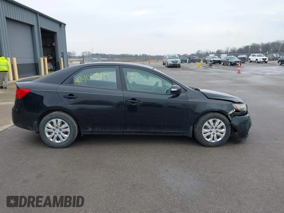 2010 Kia Forte EX z VIN KNAFU4A24A5053811, wystawiony jako IAAI lot #41902815 z przebiegiem 149 868 mil mil oraz . Historia ofert i sprzedaży dostępna na DreamBid. Obrazek 13.