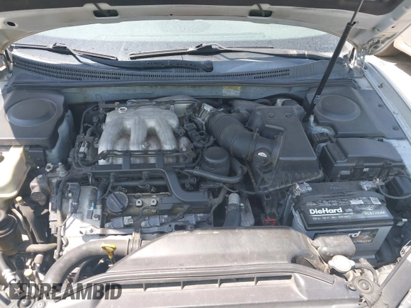 2006 Hyundai Azera SE with VIN KMHFC46F26A047498, listed as a IAAI auction lot 42093355 with 175,168 mi miles and . Bid and sale history available at DreamBid. Image 10.