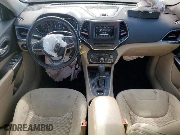 2020 Jeep Cherokee Latitude z VIN 1C4PJLCB6LD525488, wystawiony jako Copart lot #51165335 z przebiegiem 63 241 mil mil oraz Szkoda całkowita • Salvage title. Historia ofert i sprzedaży dostępna na DreamBid. Obrazek 8.