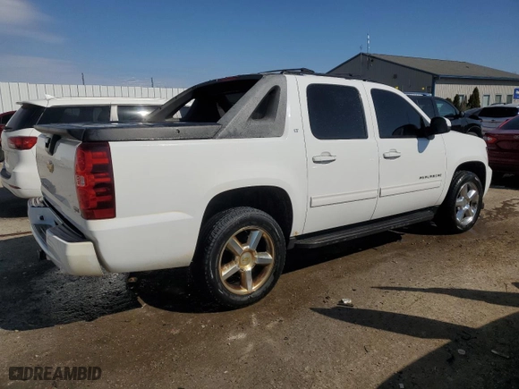 2011 Chevrolet Avalanche LT with VIN 3GNTKFE3XBG368334, listed as a Copart auction lot 46836805 with 127,269 mi miles and Salvage Title. Bid and sale history available at carsss.com. Image 3.