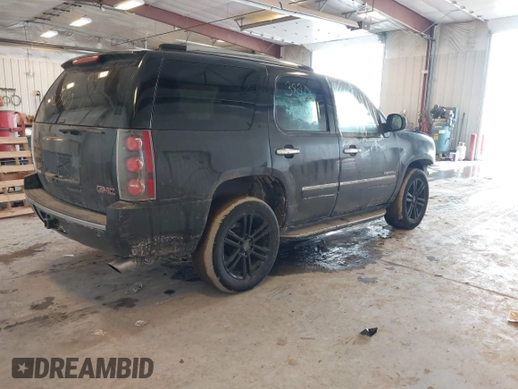 2011 GMC Yukon Denali with VIN 1GKS2EEF2BR258374, listed as a IAAI auction lot 41653820 with 227,468 mi miles. Bid and sale history available at carsss.com. Image 4.