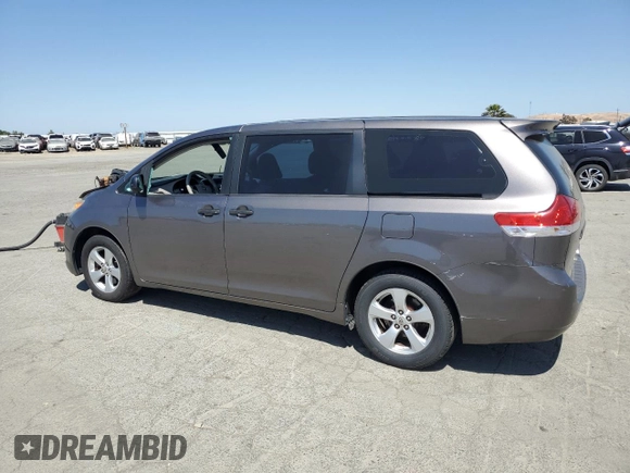 2012 Toyota Sienna с VIN 5TDZK3DC0CS190388, выставлен на аукционе Copart как лот 58564315 с пробегом 256 936 миль миль и Списание • Salvage title. История ставок и продаж доступна на DreamBid. Изображение 2.