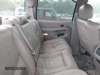 2003 Chevrolet Silverado 1500HD LS z VIN 1GCGK13U23F158628, wystawiony jako IAAI lot #42315357 z przebiegiem 182 526 mil mil oraz . Historia ofert i sprzedaży dostępna na DreamBid. Obrazek 8.