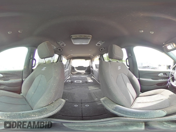 2020 Chrysler Pacifica Touring with VIN 2C4RC1FGXLR149096, listed as a Copart auction lot 53756505 with 220,515 mi miles and Salvage title. Bid and sale history available at DreamBid. Image 15.