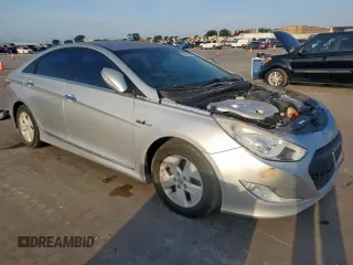 2012 Hyundai Sonata Hybrid z VIN KMHEC4A48CA030895, wystawiony jako Copart lot #59520505 z przebiegiem Nie podano mil oraz Czysty tytuł • Clean title. Historia ofert i sprzedaży dostępna na DreamBid. Obrazek 4.