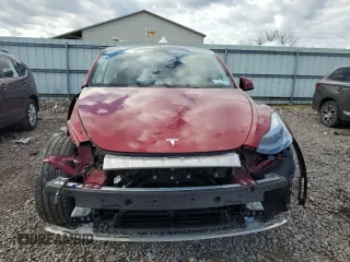 2024 Tesla Model Y Long Range z VIN 7SAYGDEE8RA302077, wystawiony jako Copart lot #52622465 z przebiegiem 11 830 mil mil oraz Szkoda całkowita • Salvage title. Historia ofert i sprzedaży dostępna na DreamBid. Obrazek 5.