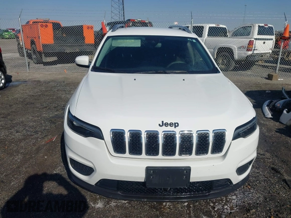 2021 Jeep Cherokee Latitude with VIN 1C4PJLCBXMD207987, listed as a IAAI auction lot 41422014 with 62,222 mi miles. Bid and sale history available at carsss.com. Image 12.