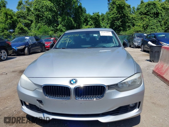 2014 BMW 3 Series 328i xDrive с VIN WBA3B5C59EP540972, выставлен на аукционе IAAI как лот 42411013 с пробегом 183 757 миль миль и . История ставок и продаж доступна на DreamBid. Изображение 13.