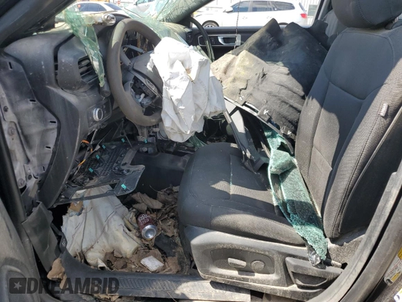 2020 Ford Police Interceptor Utility z VIN 1FM5K8AW6LGC63926, wystawiony jako Copart lot #56027645 z przebiegiem Nie podano mil oraz Szkoda całkowita • Salvage title. Historia ofert i sprzedaży dostępna na DreamBid. Obrazek 7.