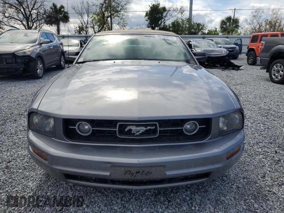 2006 Ford Mustang Standard with VIN 1ZVFT84N665265567, listed as a Copart auction lot 46153275 with 89,983 mi miles and Salvage Title. Bid and sale history available at carsss.com. Image 5.