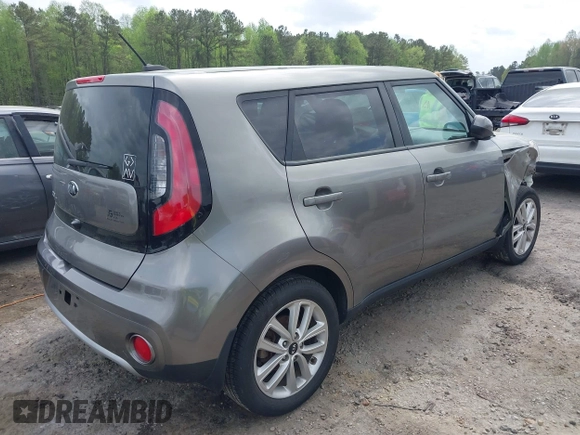 2018 Kia Soul + with VIN KNDJP3A52J7579853, listed as a IAAI auction lot 41961628 with 120,879 mi miles and . Bid and sale history available at DreamBid. Image 4.