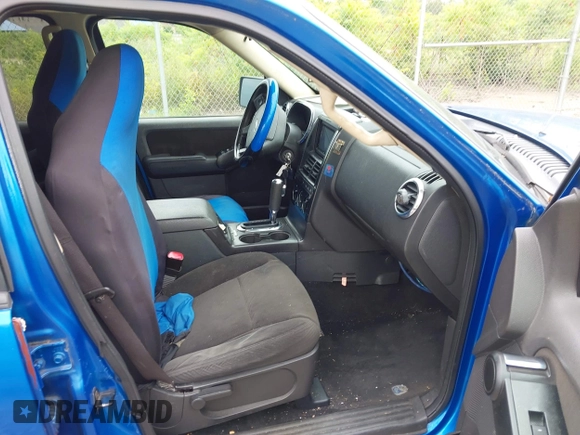 2010 Ford Explorer XLT с VIN 1FMEU7DE9AUA80400, выставлен на аукционе IAAI как лот 42690816 с пробегом 97 397 миль миль и . История ставок и продаж доступна на DreamBid. Изображение 5.