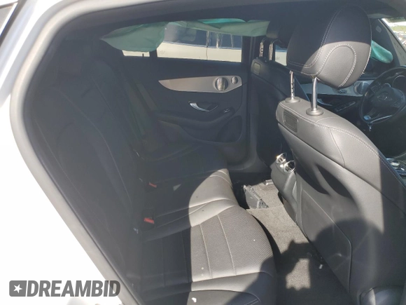 2019 Mercedes-Benz GLC with VIN WDC0J4KB9KF514555, listed as a Copart auction lot 61640822 with 31,888 mi miles. Bid and sale history available at carsss.com. Image 6.
