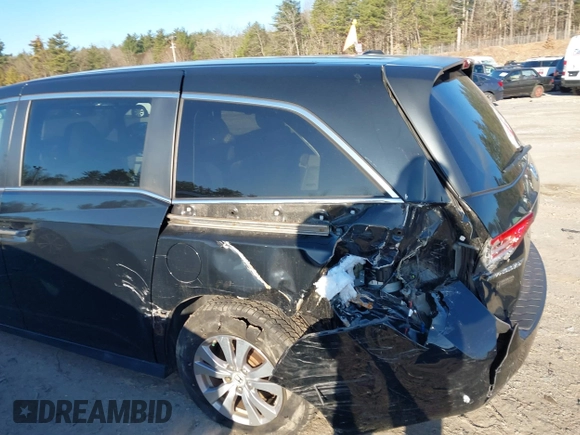 2017 Honda Odyssey SE with VIN 5FNRL5H32HB020340, listed as a IAAI auction lot 41884146 with 45,822 mi miles and . Bid and sale history available at carsss.com. Image 6.