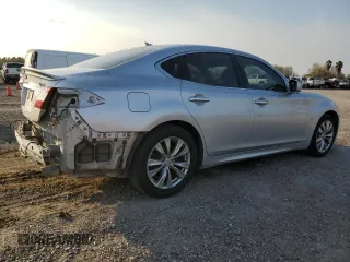 2014 Infiniti M37 with VIN JN1BY1AP1EM260378, listed as a Copart auction lot 44642135 with 133,977 mi miles and Salvage Title. Bid and sale history available at carsss.com. Image 3.