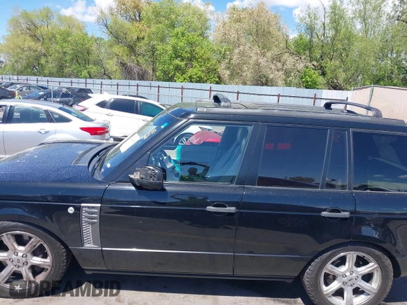 2010 Land Rover Range Rover SC Autobiography with VIN SALMP1E41AA318146, listed as a IAAI auction lot 42145432 with 119,772 mi miles and . Bid and sale history available at DreamBid. Image 14.