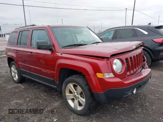 2014 Jeep Patriot Latitude with VIN 1C4NJRFB6ED892819, listed as a IAAI auction lot 42053389 with 92,213 mi miles and . Bid and sale history available at carsss.com. Image 1.