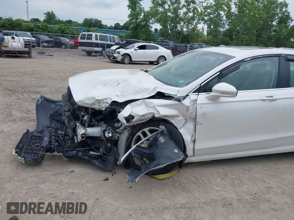 2015 Ford Fusion SE z VIN 1FA6P0HD8F5100832, wystawiony jako IAAI lot #42606376 z przebiegiem Nie podano mil oraz . Historia ofert i sprzedaży dostępna na DreamBid. Obrazek 6.