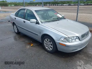 2002 Volvo S40 с VIN YV1VS295X2F817447, выставлен на аукционе IAAI как лот 42382547 с пробегом 206 718 миль миль и . История ставок и продаж доступна на DreamBid. Изображение 1.