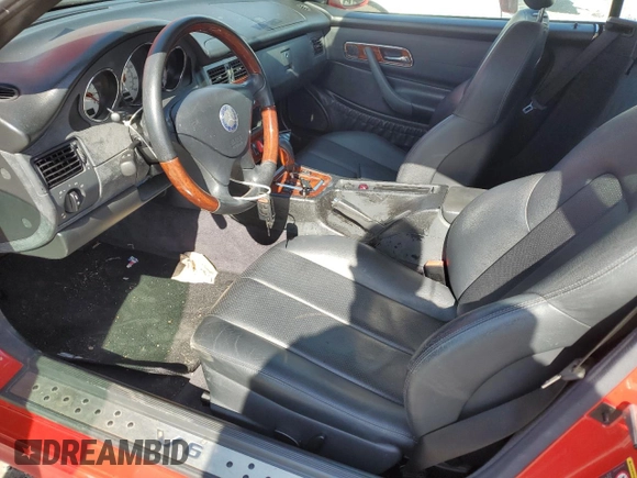 2001 Mercedes-Benz SLK 230/320 с VIN WDBKK65F01F214146, выставлен на аукционе Copart как лот 53469645 с пробегом 88 119 миль миль и Списание • Salvage title. История ставок и продаж доступна на DreamBid. Изображение 7.
