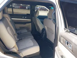 2018 Ford Explorer z VIN 1FM5K8BH0JGC57147, wystawiony jako IAAI lot #41923522 z przebiegiem 115 843 mil mil oraz . Historia ofert i sprzedaży dostępna na DreamBid. Obrazek 8.