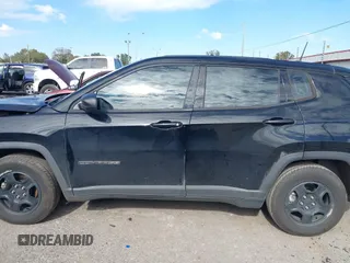 2020 Jeep Compass Sport с VIN 3C4NJCAB2LT102346, выставлен на аукционе IAAI как лот 41010173 с пробегом 70 239 миль миль и . История ставок и продаж доступна на DreamBid. Изображение 14.