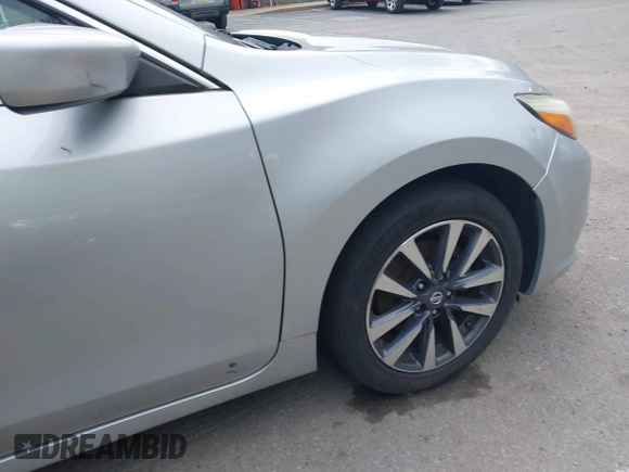 2017 Nissan Altima S z VIN 1N4AL3AP4HC288839, wystawiony jako IAAI lot #42162440 z przebiegiem 222 000 mil mil oraz . Historia ofert i sprzedaży dostępna na DreamBid. Obrazek 12.