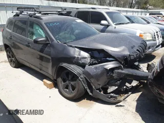 2018 Jeep Cherokee Latitude with VIN 1C4PJLCB9JD595676, listed as a Copart auction lot 54089255 with 103,033 mi miles and Salvage title. Bid and sale history available at DreamBid. Image 4.