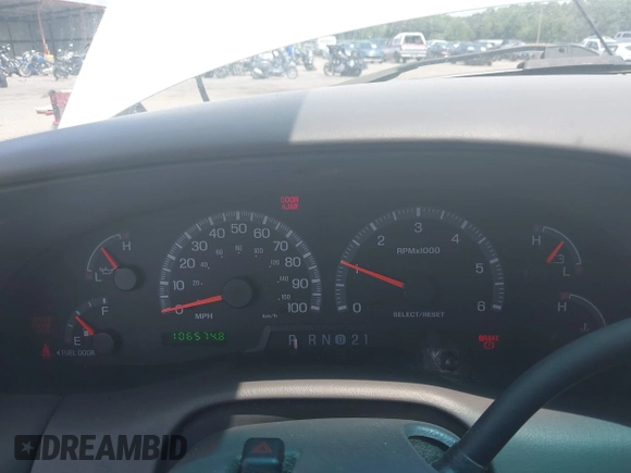 2001 Ford F-150 XLT with VIN 1FTRW07L91KB77612, listed as a IAAI auction lot 42432387 with 106,574 mi miles and . Bid and sale history available at DreamBid. Image 7.