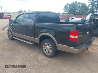 2006 Ford F-150 XLT z VIN 1FTPW12V26KE01817, wystawiony jako IAAI lot #42097540 z przebiegiem 163 440 mil mil oraz . Historia ofert i sprzedaży dostępna na DreamBid. Obrazek 3.