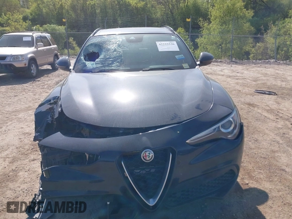 2022 Alfa Romeo Stelvio Veloce z VIN ZASPAKBN6N7D24902, wystawiony jako IAAI lot #42225536 z przebiegiem 87 377 mil mil oraz . Historia ofert i sprzedaży dostępna na DreamBid. Obrazek 12.