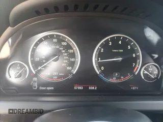 2013 BMW 6 Series 650i z VIN WBAYM9C54DDW20137, wystawiony jako Copart lot #54526085 z przebiegiem 57 593 mil mil oraz Szkoda całkowita • Salvage title. Historia ofert i sprzedaży dostępna na DreamBid. Obrazek 9.