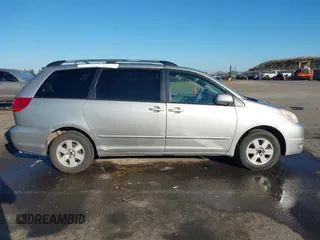 2004 Toyota Sienna XLE with VIN 5TDZA22C64S052274, listed as a IAAI auction lot 41279995 with 287,007 mi miles. Bid and sale history available at carsss.com. Image 13.