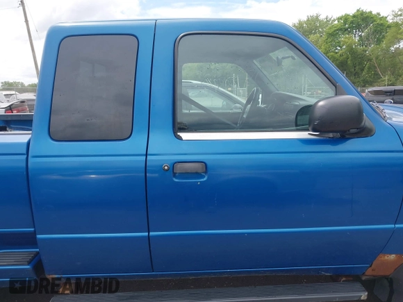 2001 Ford Ranger XL Fleet z VIN 1FTZR15E81TA62298, wystawiony jako IAAI lot #42237038 z przebiegiem 149 994 mil mil oraz . Historia ofert i sprzedaży dostępna na DreamBid. Obrazek 13.