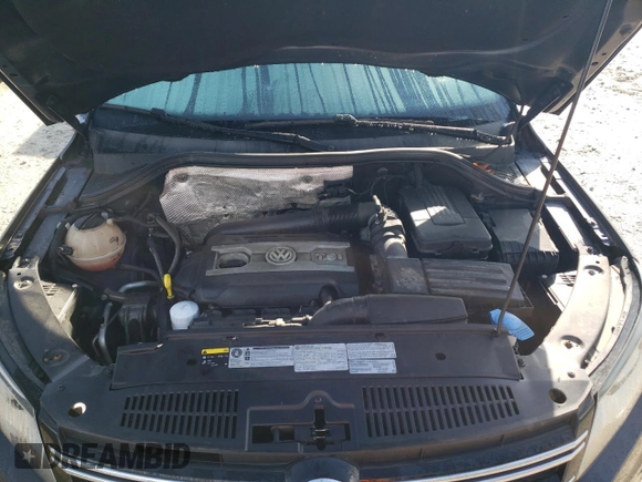 2016 Volkswagen Tiguan S with VIN WVGBV7AX7GW607563, listed as a Copart auction lot 49958725 with 92,464 mi miles and Salvage Title. Bid and sale history available at DreamBid. Image 12.