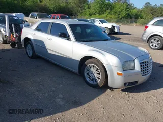 2009 Chrysler 300 Touring с VIN 2C3KA53V49H584068, выставлен на аукционе IAAI как лот 42026574 с пробегом 177 055 миль миль и . История ставок и продаж доступна на DreamBid. Изображение 1.