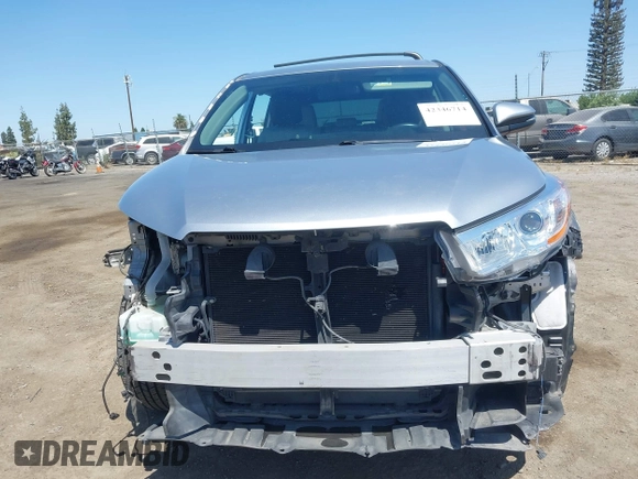 2016 Toyota Highlander LE Plus z VIN 5TDZKRFH2GS149519, wystawiony jako IAAI lot #42346714 z przebiegiem 76 682 mil mil oraz . Historia ofert i sprzedaży dostępna na DreamBid. Obrazek 13.