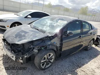 2020 Toyota Prius L Eco z VIN JTDKARFU7L3111913, wystawiony jako Copart lot #54544995 z przebiegiem 85 988 mil mil oraz Szkoda całkowita • Salvage title. Historia ofert i sprzedaży dostępna na DreamBid. Obrazek 1.