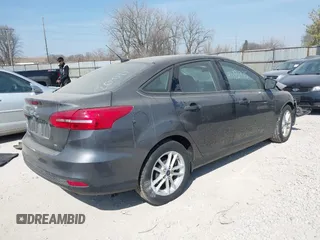 2017 Ford Focus SE с VIN 1FADP3F28HL204391, выставлен на аукционе IAAI как лот 41786975 с пробегом Не указан миль и . История ставок и продаж доступна на DreamBid. Изображение 4.