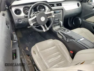 2014 Ford Mustang V6 with VIN 1ZVBP8AM6E5262861, listed as a Copart auction lot 62056095 with 196,946 mi miles and Salvage title. Bid and sale history available at DreamBid. Image 8.
