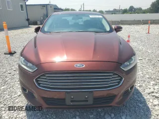 2016 Ford Fusion SE with VIN 3FA6P0H77GR245367, listed as a Copart auction lot 64802165 with 131,460 mi miles and Salvage title. Bid and sale history available at DreamBid. Image 5.