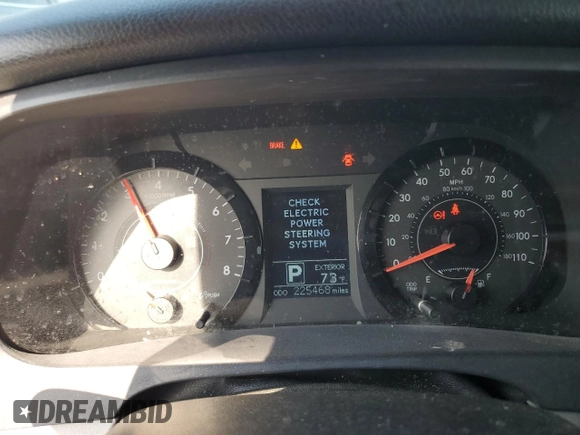 2015 Toyota Sienna LE AAS with VIN 5TDKK3DC6FS578179, listed as a Copart auction lot 55145545 with 225,468 mi miles and Salvage Title. Bid and sale history available at DreamBid. Image 9.
