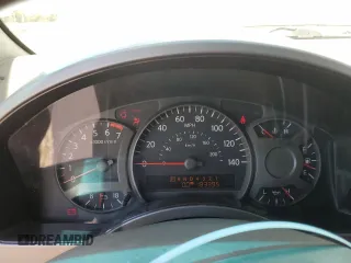 2005 Nissan Armada LE z VIN 5N1AA08A95N738884, wystawiony jako Copart lot #56823015 z przebiegiem 183 395 mil mil oraz Czysty tytuł • Clean title. Historia ofert i sprzedaży dostępna na DreamBid. Obrazek 9.