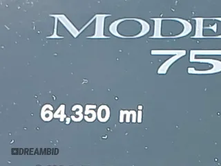 2017 Tesla Model S 60 с VIN 5YJSA1E10HF220006, выставлен на аукционе IAAI как лот 42190629 с пробегом 64 350 миль миль и . История ставок и продаж доступна на DreamBid. Изображение 15.