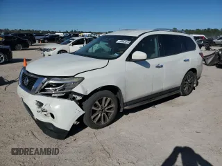 2015 Nissan Pathfinder SV with VIN 5N1AR2MN4FC686185, listed as a Copart auction lot 46862815 with 157,365 mi miles and Salvage Title. Bid and sale history available at carsss.com. Image 1.